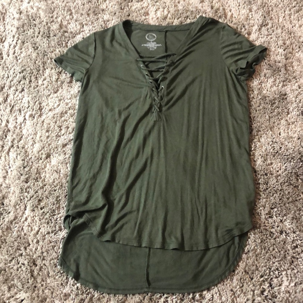Green crisscrossing tie blouse